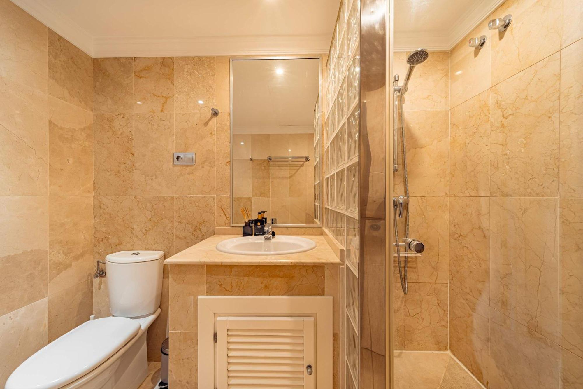 Aloha Hills Club Pools Gym Apartment Marbella