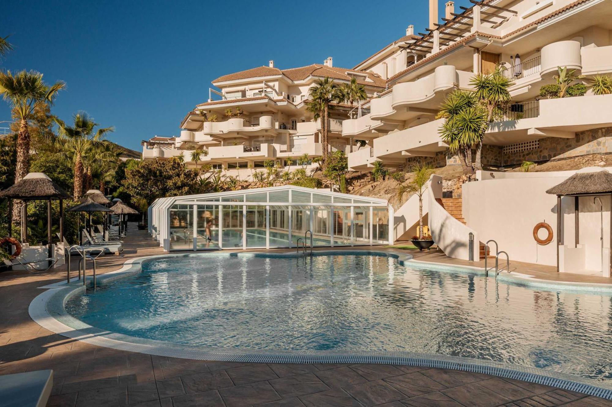 Apartment Aloha Hills Club Pools Gym