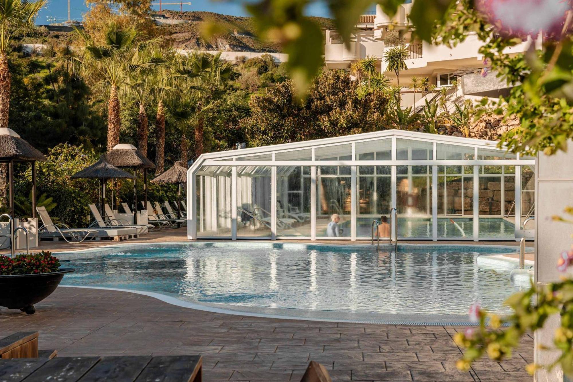 Apartment Aloha Hills Club Pools Gym Marbella